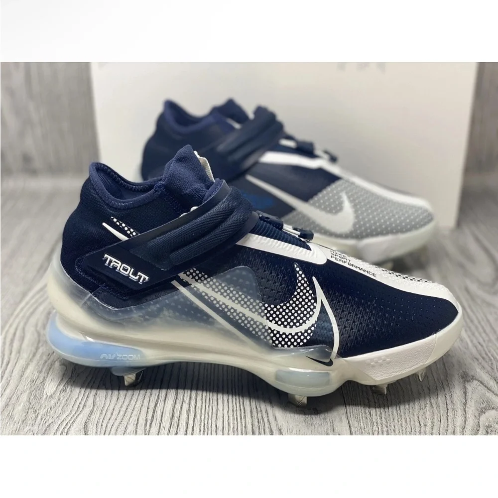 NWT Men’s‎ Nike Force Zoom Trout 7 Dark Blue and White Baseball Cleats